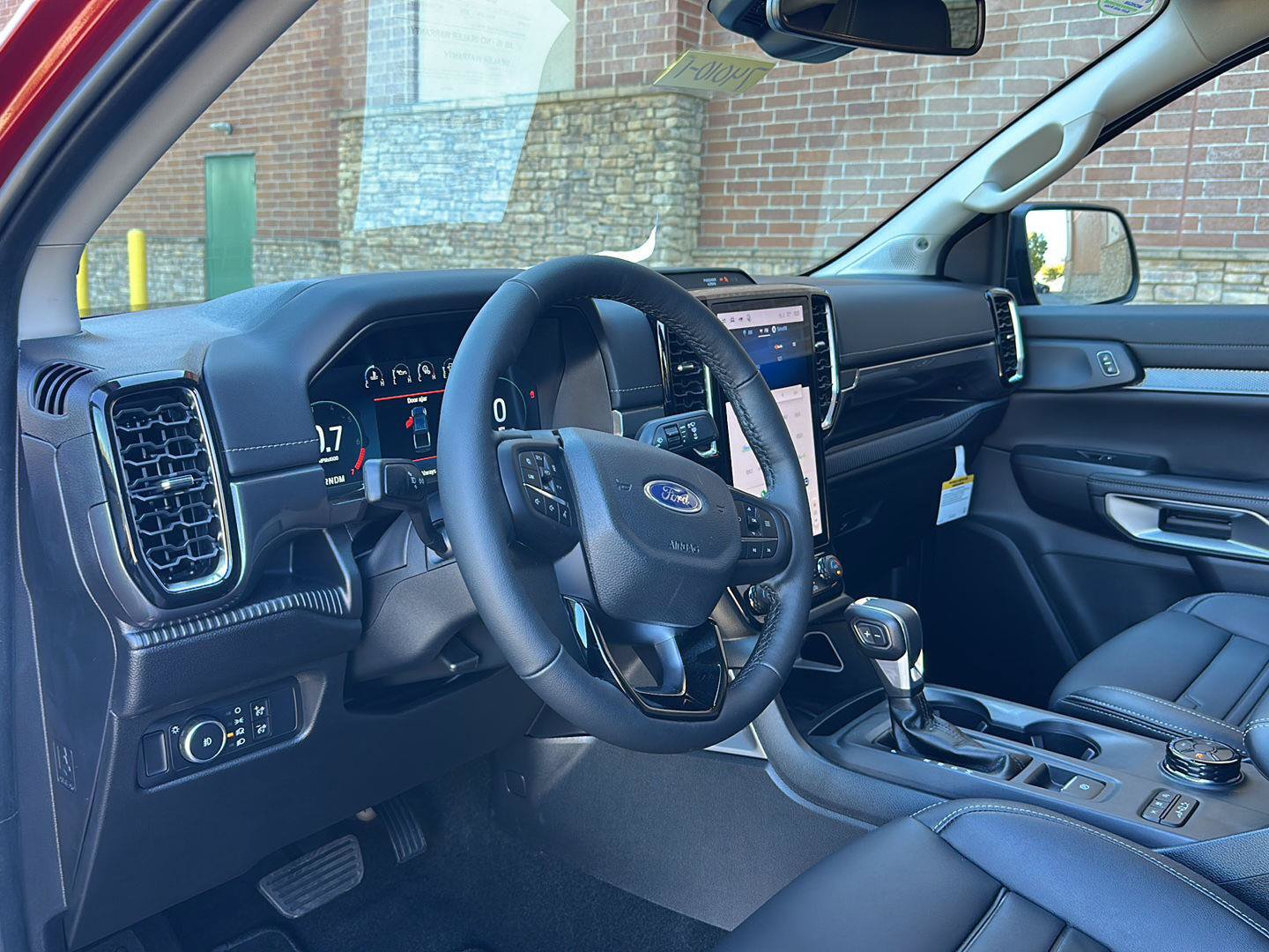 Used 2026 Ford Ranger Lariat w/ FX4 Off-Road Package AWD/4WD image 10