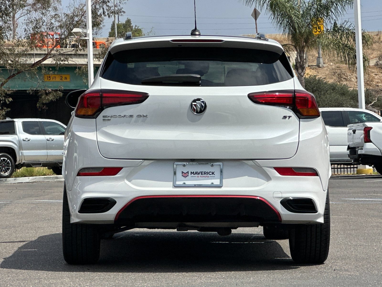 Used 2020 Buick Encore GX Essence w/ Sport Touring Package AWD/4WD image 4
