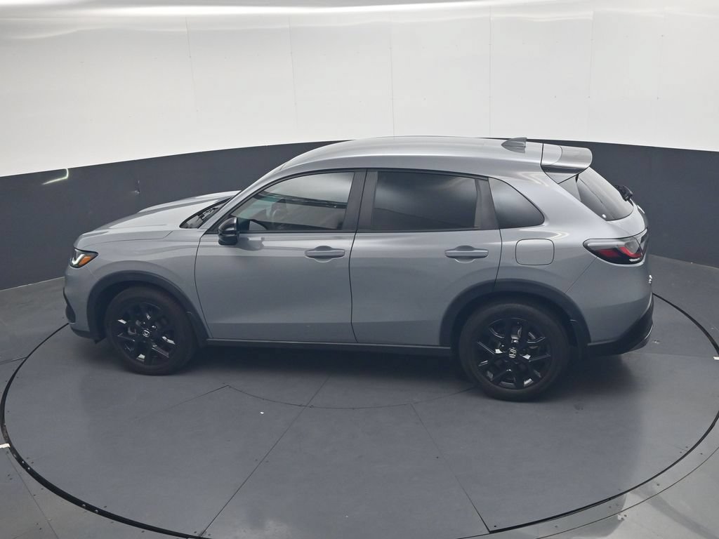 Certified 2025 Honda HR-V Sport image 30