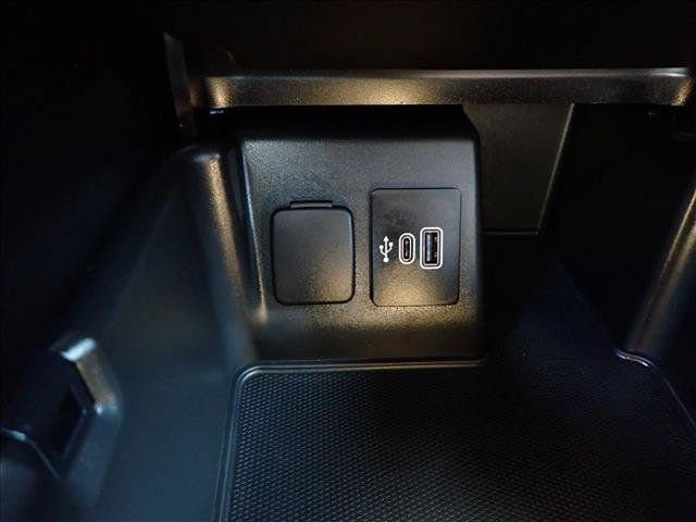 Used 2025 Ford Explorer ST AWD/4WD image 23