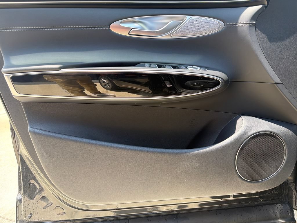 Certified 2026 Genesis GV70 2.5T AWD/4WD image 10