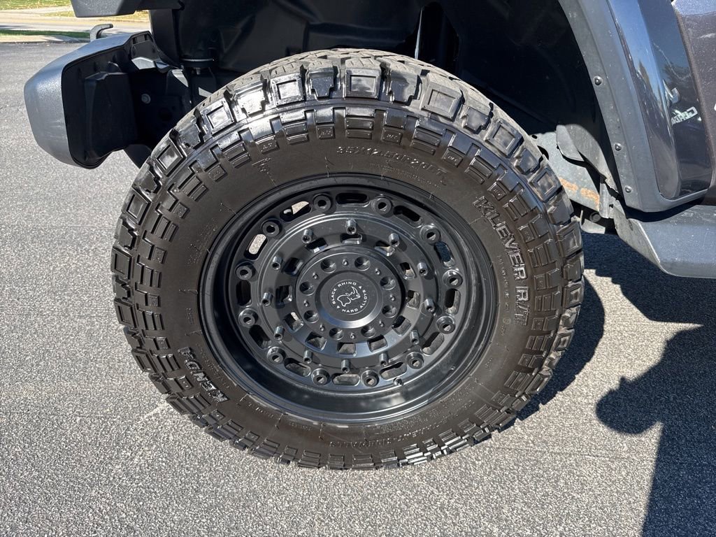 Used 2020 Jeep Gladiator Overland image 34