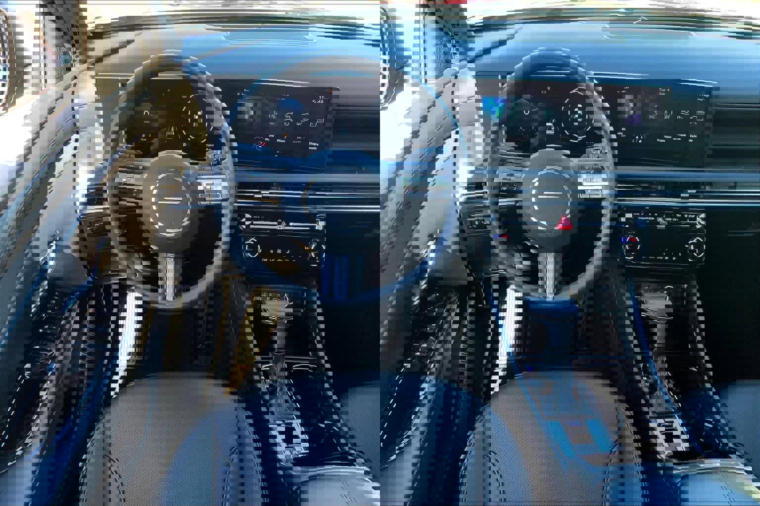 Used 2025 Hyundai Santa Cruz SEL image 6