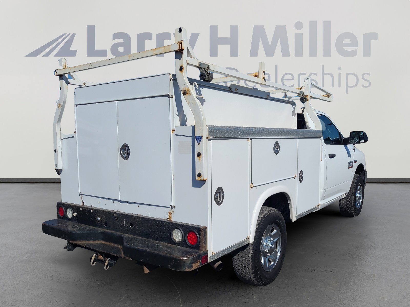 Used 2018 RAM 2500 Tradesman w/ Chrome Appearance Group image 5