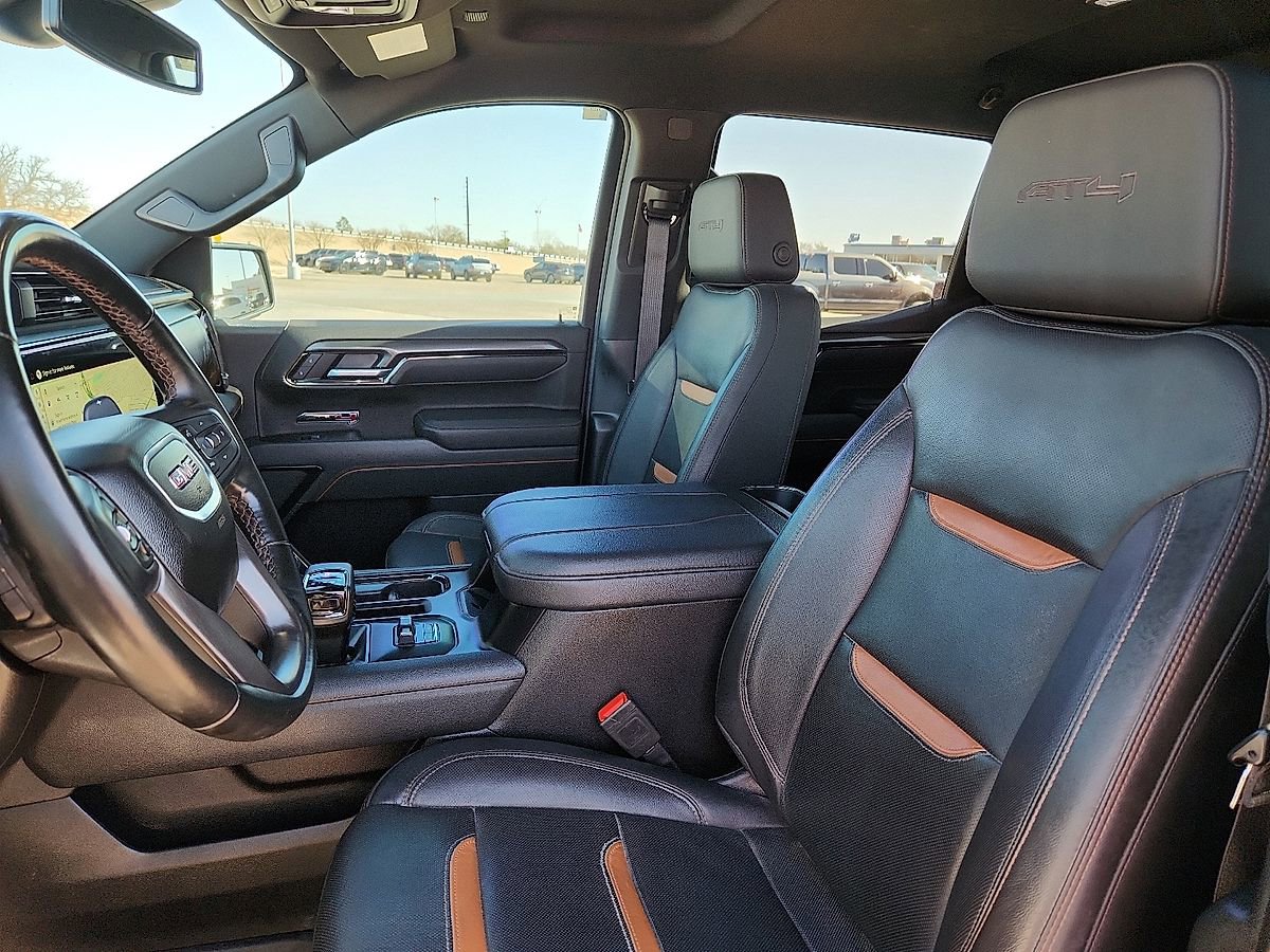 Used 2025 GMC Sierra 1500 AT4 image 7