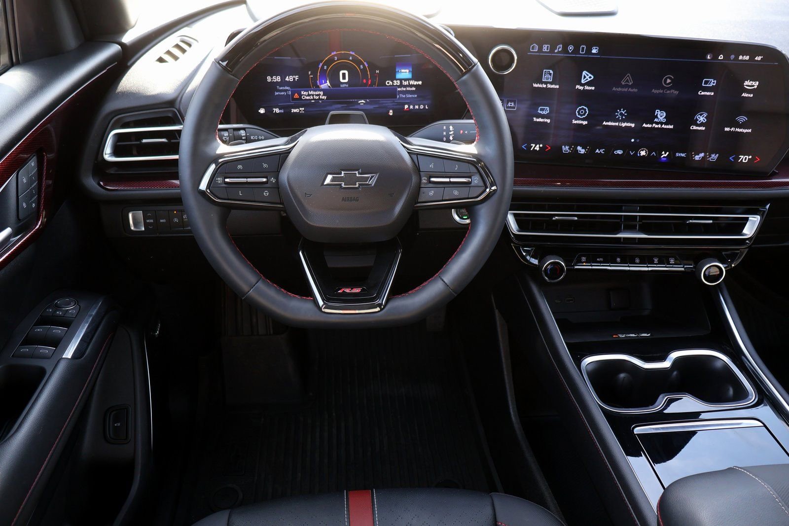 Used 2024 Chevrolet Traverse RS w/ LPO, Floor Liner Package image 22