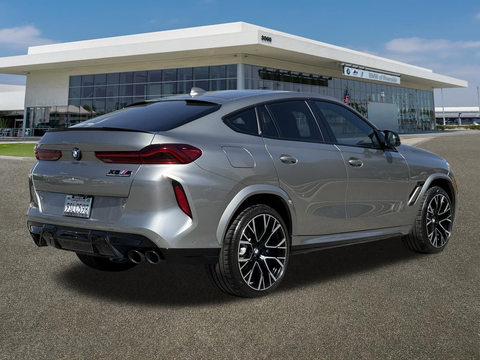 Used 2020 BMW X6 M Competition w/ Executive Package image 10