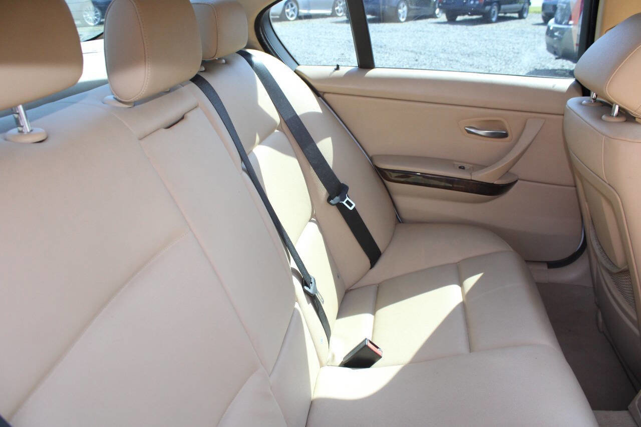 Used 2006 BMW 325xi Sedan image 18