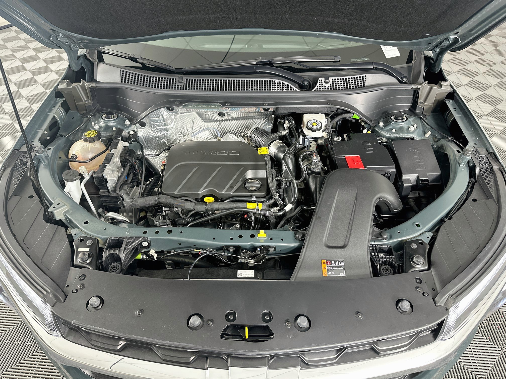 Used 2025 Chevrolet Trax LT FWD image 31