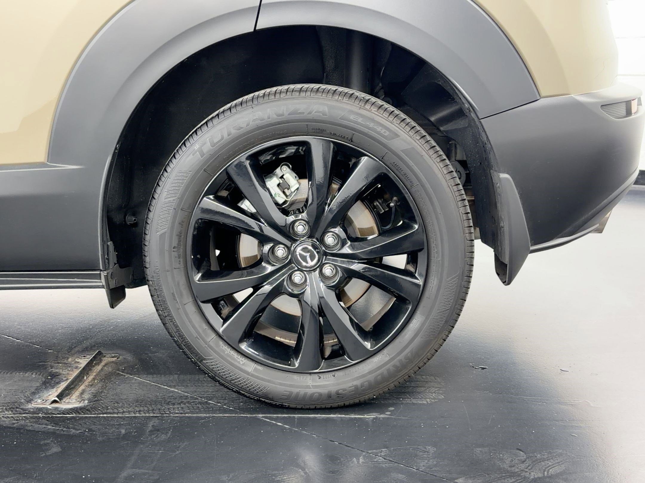 Used 2024 MAZDA CX-30 Carbon image 30