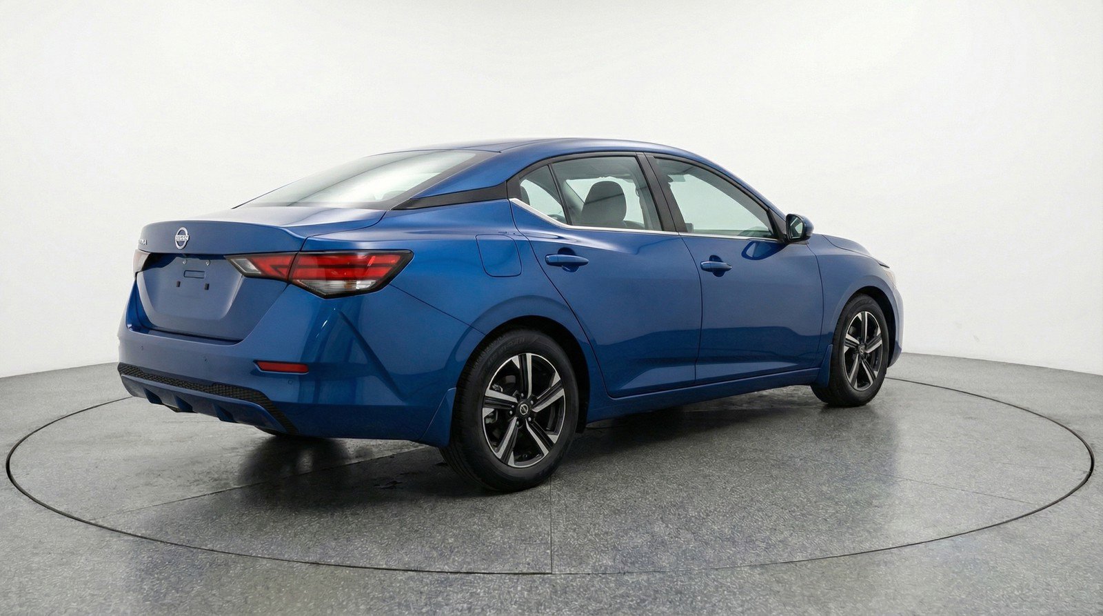 Used 2025 Nissan Sentra SV image 9