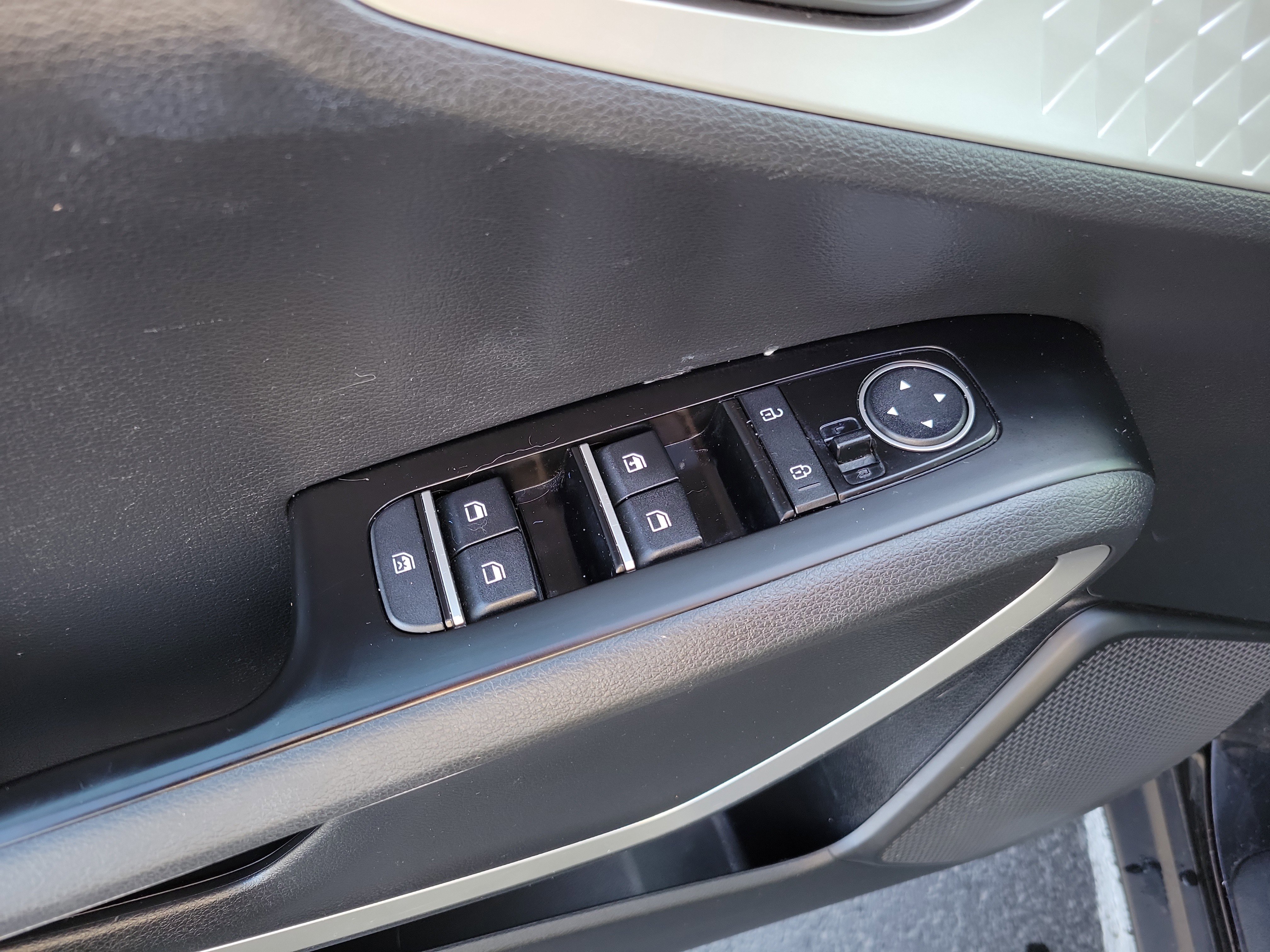 Used 2021 Kia Soul LX image 16