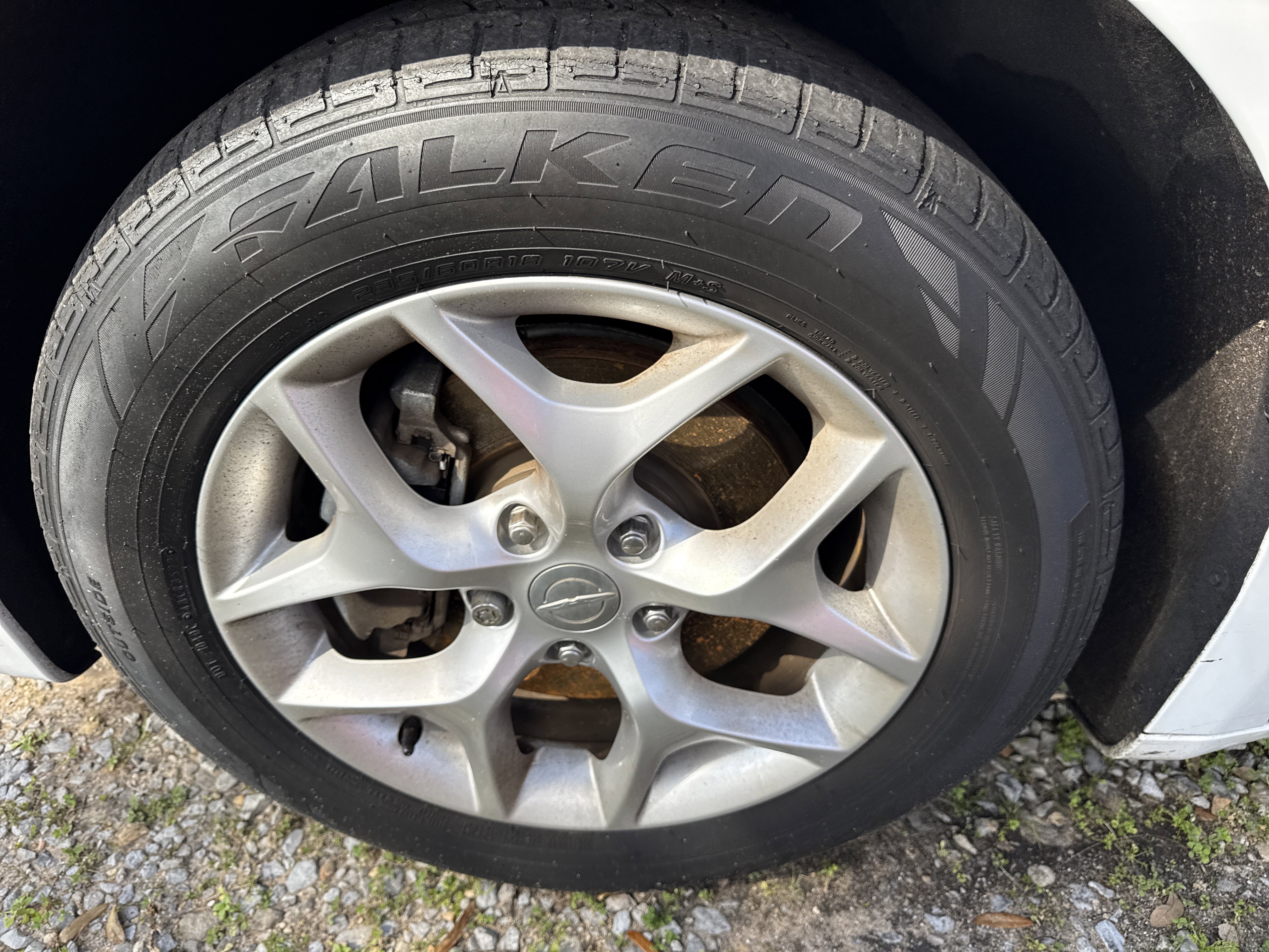 Used 2018 Chrysler Pacifica Touring Plus w/ Tire & Wheel Group image 32