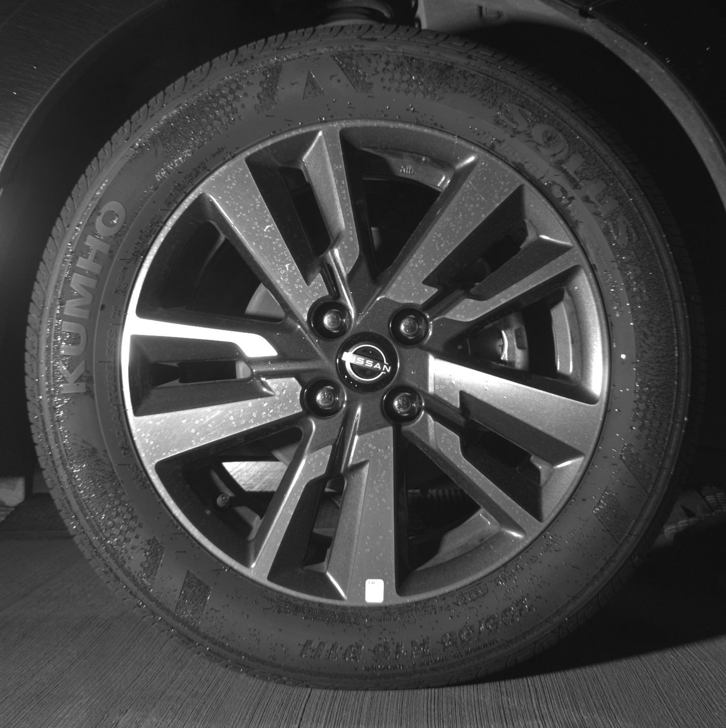 Used 2025 Nissan Versa SV FWD image 13