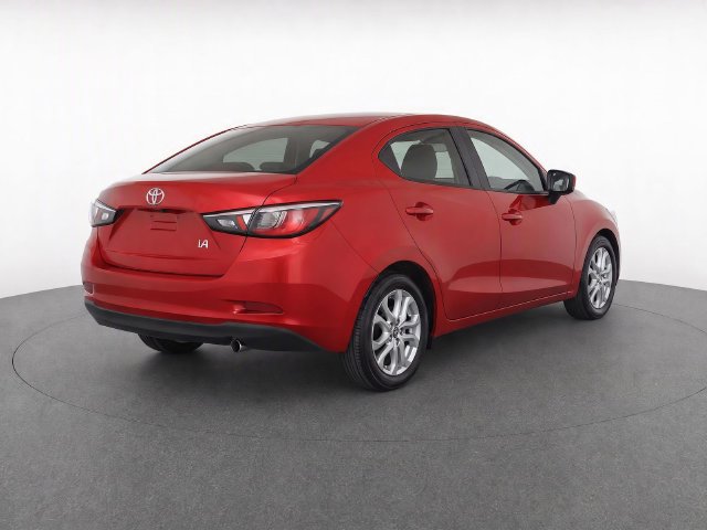 Used 2018 Toyota Yaris iA FWD image 3
