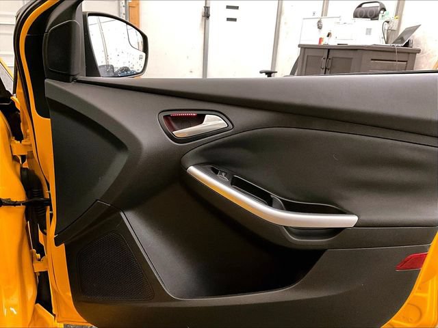 Used 2013 Ford Focus ST FWD image 24