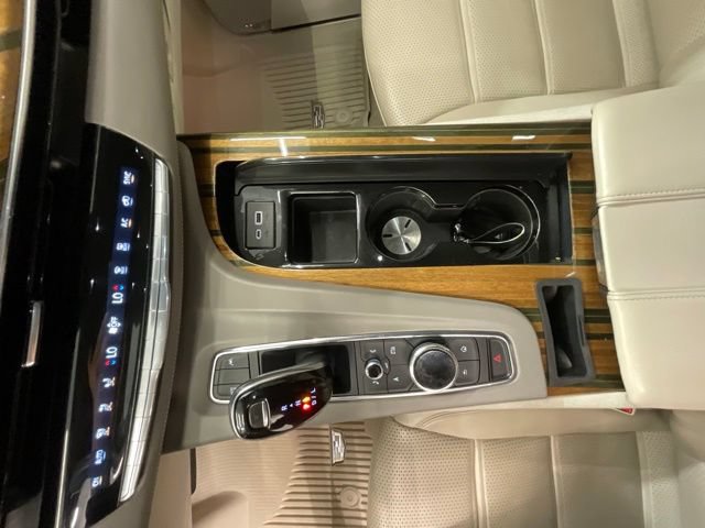 Used 2022 Cadillac Escalade Sport Platinum w/ LPO, ONYX Package AWD/4WD image 21