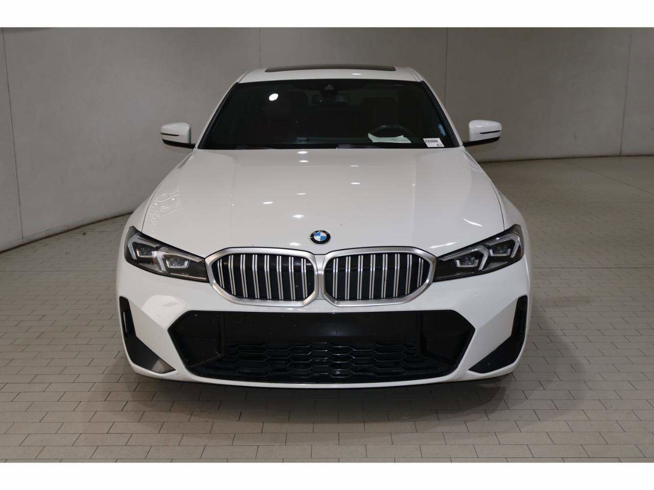 Certified 2024 BMW 330i Sedan w/ M Sport Package RWD image 9