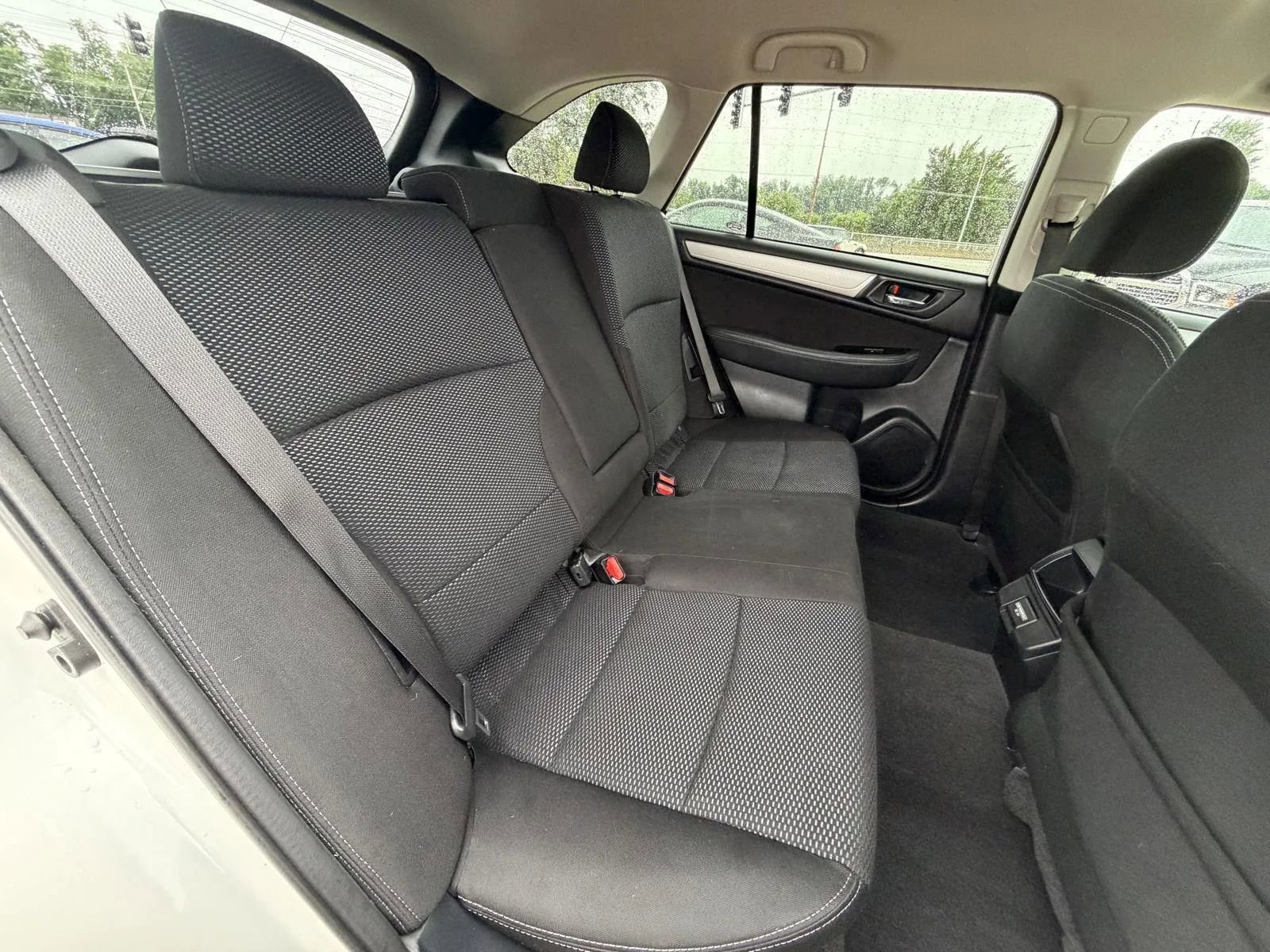 Used 2018 Subaru Outback 2.5i Premium AWD/4WD image 17
