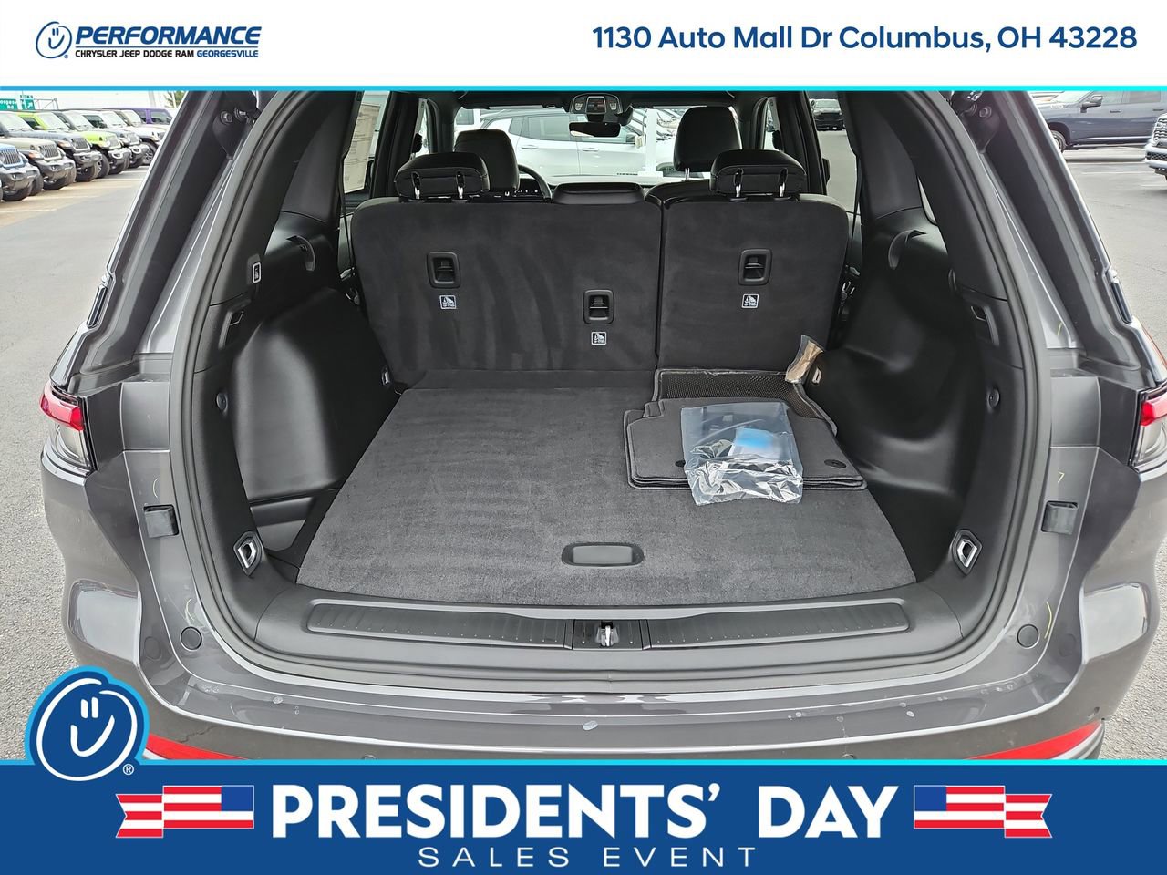 New 2026 Jeep Grand Cherokee Altitude image 11