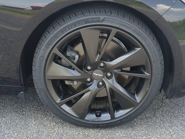 Used 2023 Genesis G70 2.0T w/ Sport Advanced Package RWD image 10