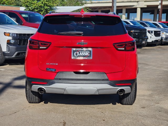 Used 2024 Chevrolet Blazer LT FWD image 6