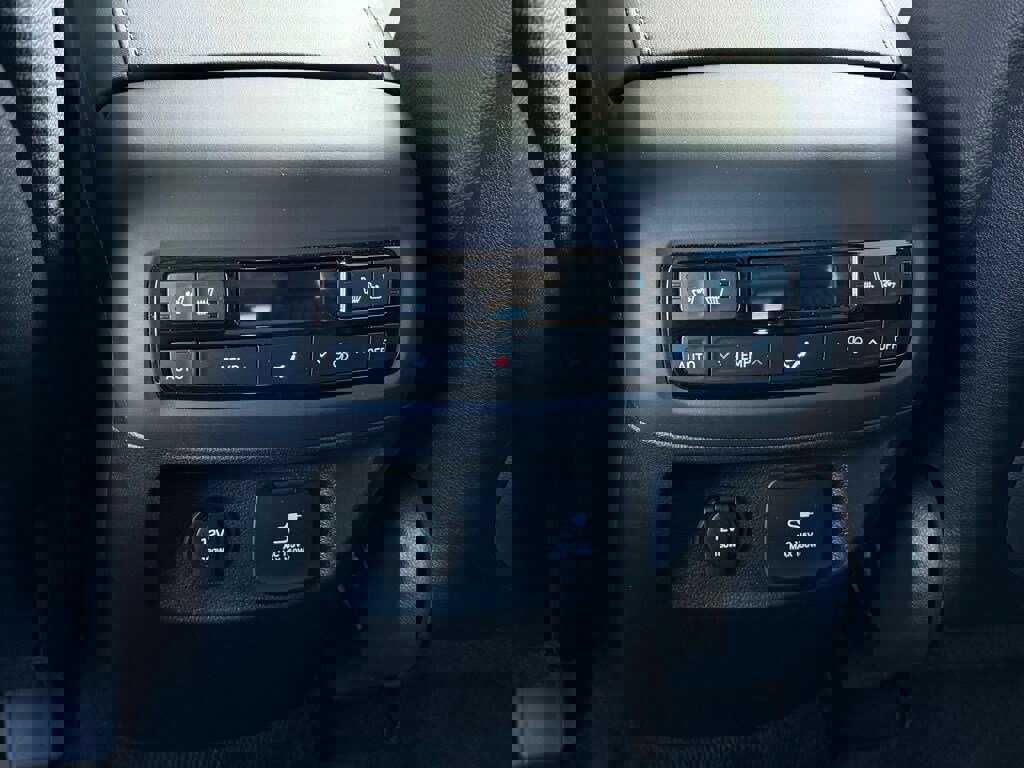 Used 2024 Hyundai Palisade Limited image 8