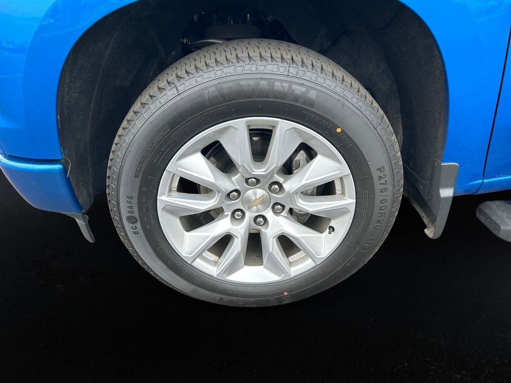 Certified 2023 Chevrolet Silverado 1500 Custom AWD/4WD image 9