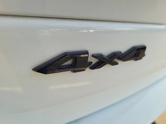 Used 2024 Jeep Grand Cherokee Altitude AWD/4WD image 26