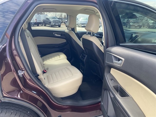 Used 2024 Ford Edge SEL w/ Convenience Package image 7