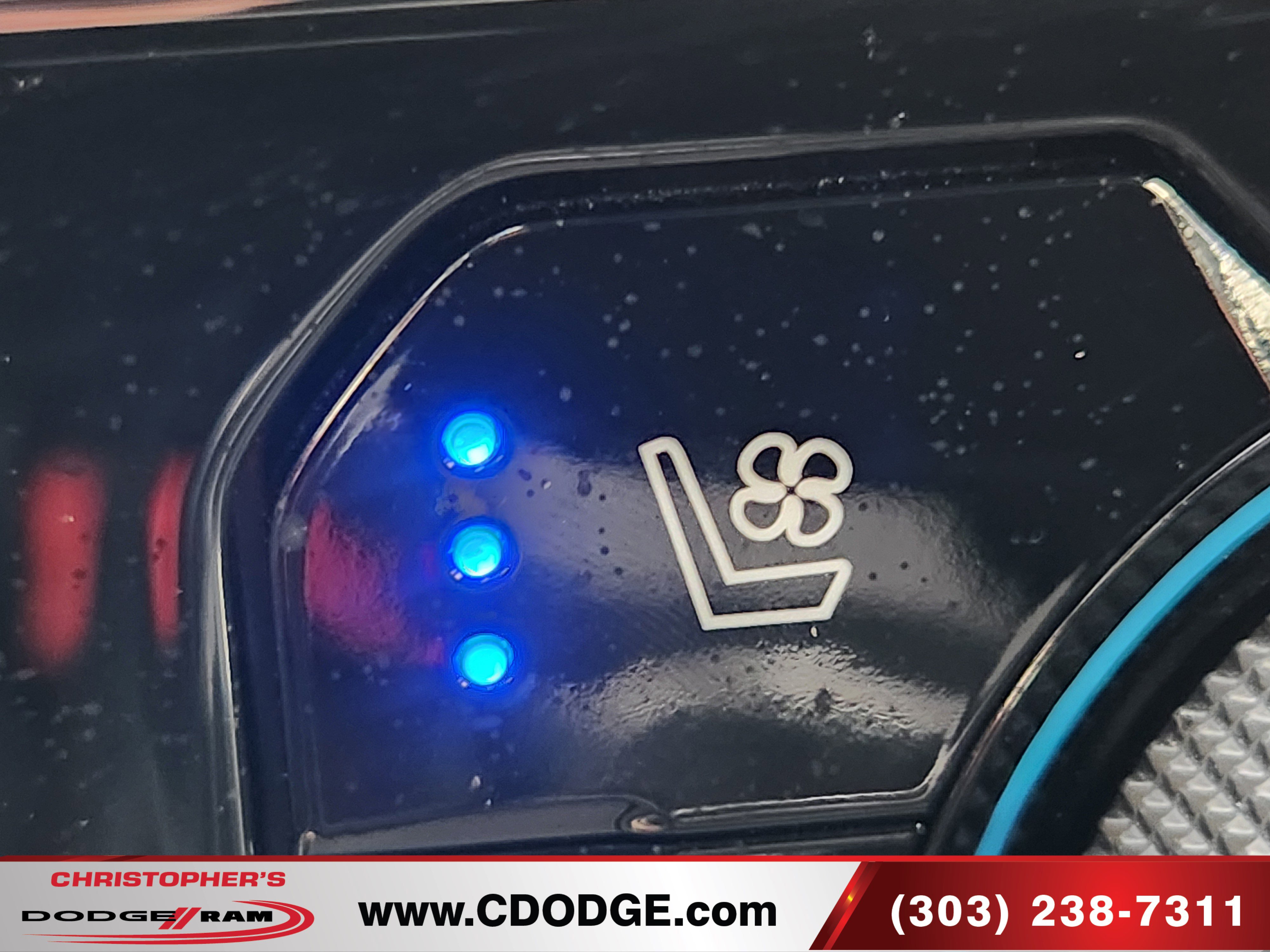 Used 2024 Chevrolet Silverado 2500 High Country w/ High Country Premium Package AWD/4WD image 27