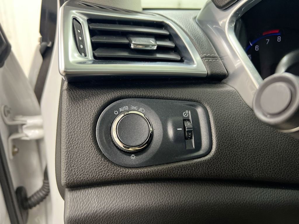 Used 2013 Cadillac SRX Luxury AWD/4WD image 18