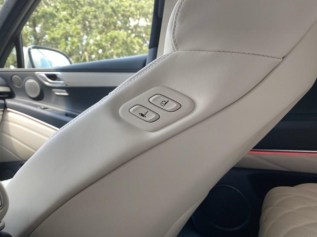 New 2027 Genesis GV80 3.5T Prestige AWD/4WD image 32