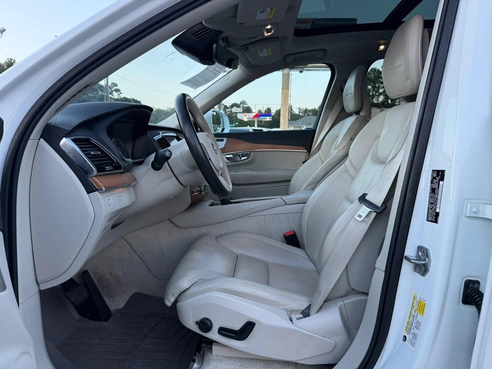 Used 2016 Volvo XC90 T6 Inscription AWD/4WD image 9