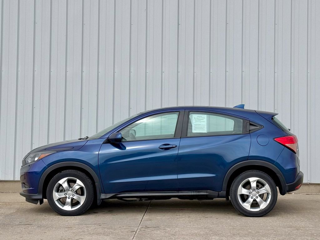 Used 2016 Honda HR-V LX image 3