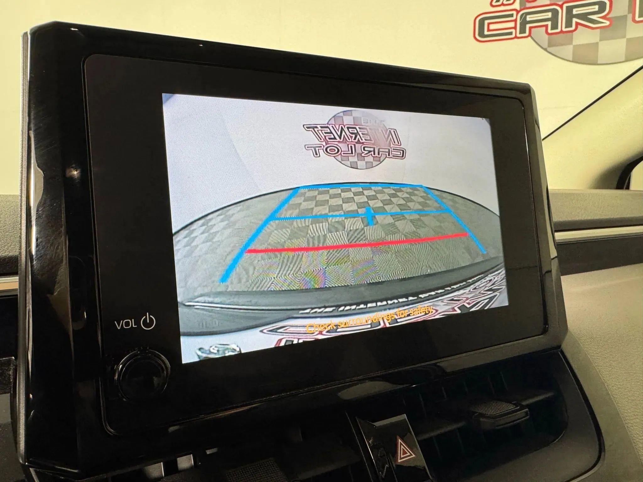 Used 2025 Toyota Corolla LE FWD image 17