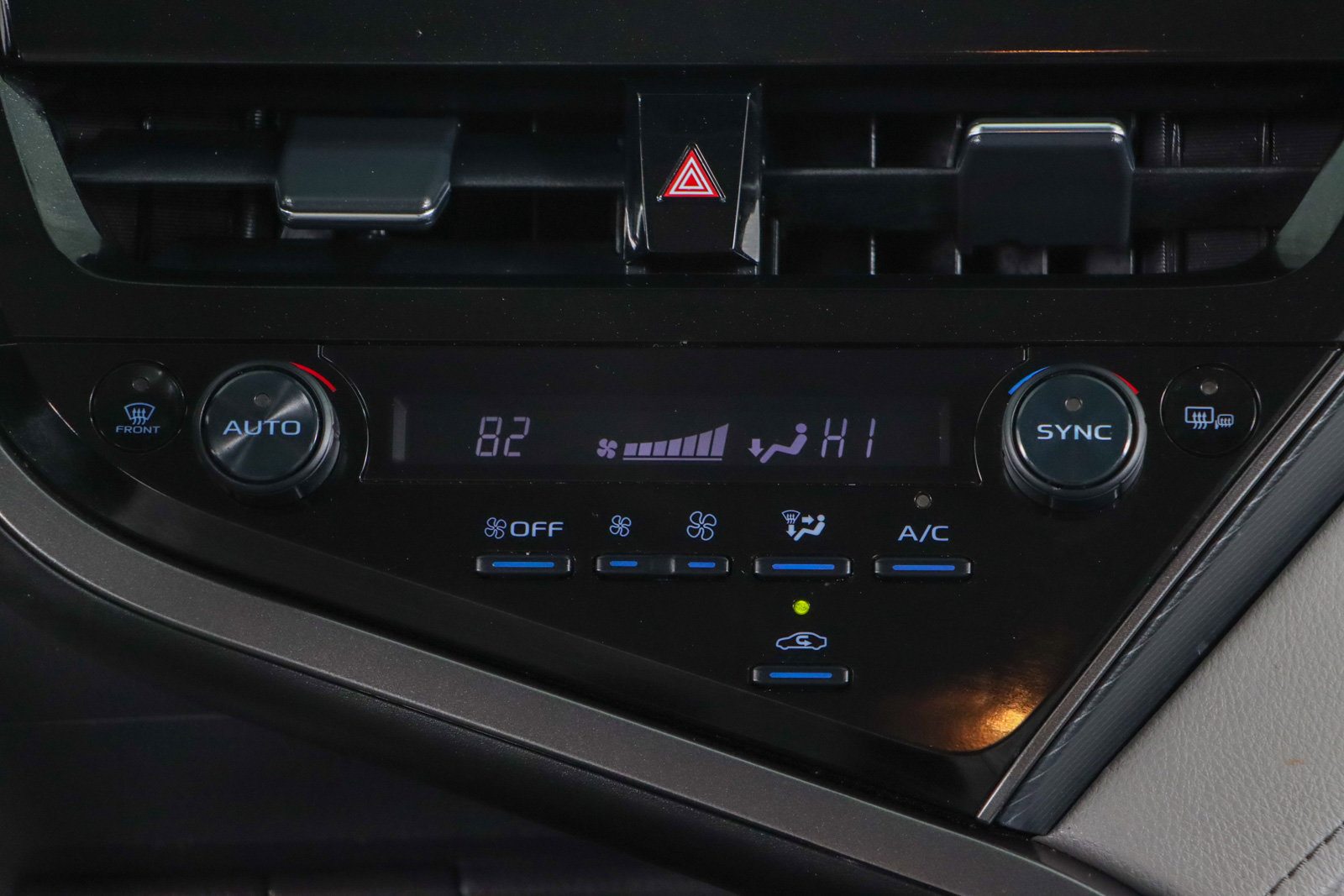 Used 2023 Toyota Camry SE image 20