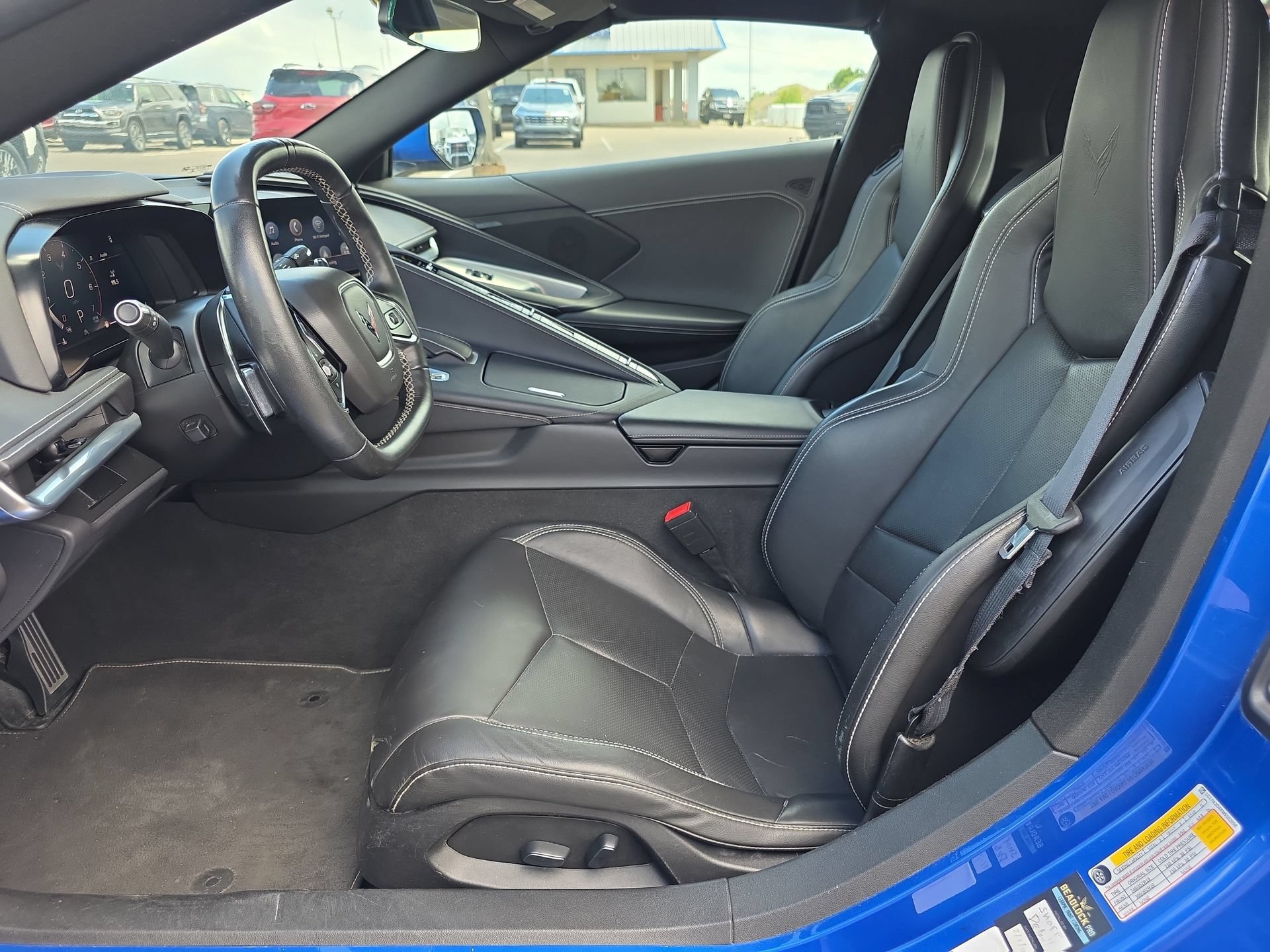 Used 2021 Chevrolet Corvette Stingray Coupe w/ Z51 Performance Package RWD image 11