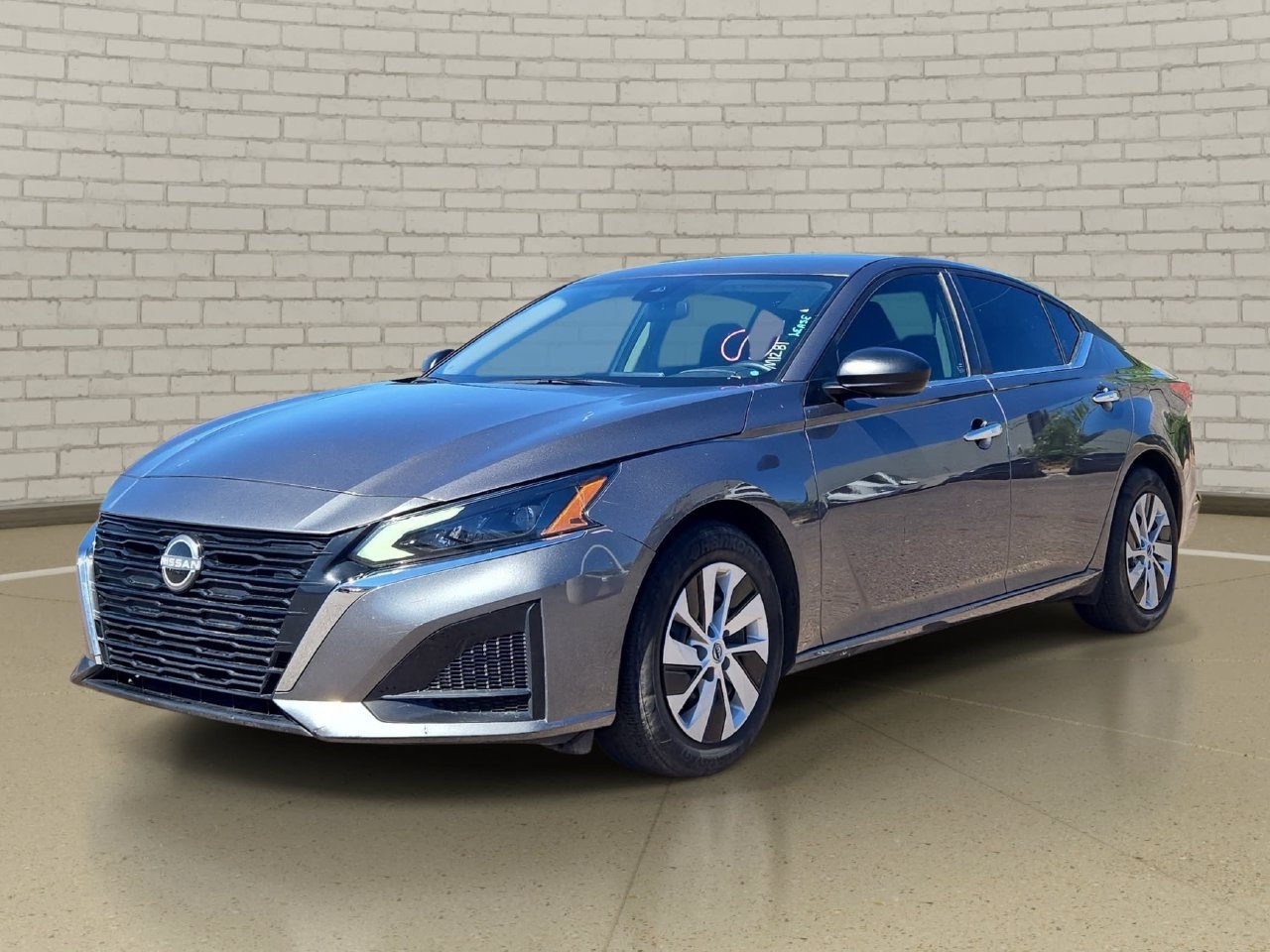 Used 2025 Nissan Altima 2.5 S FWD image 1