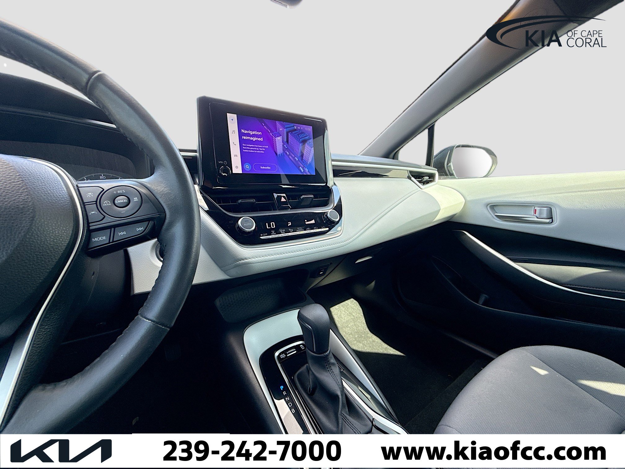 Used 2024 Toyota Corolla SE image 25