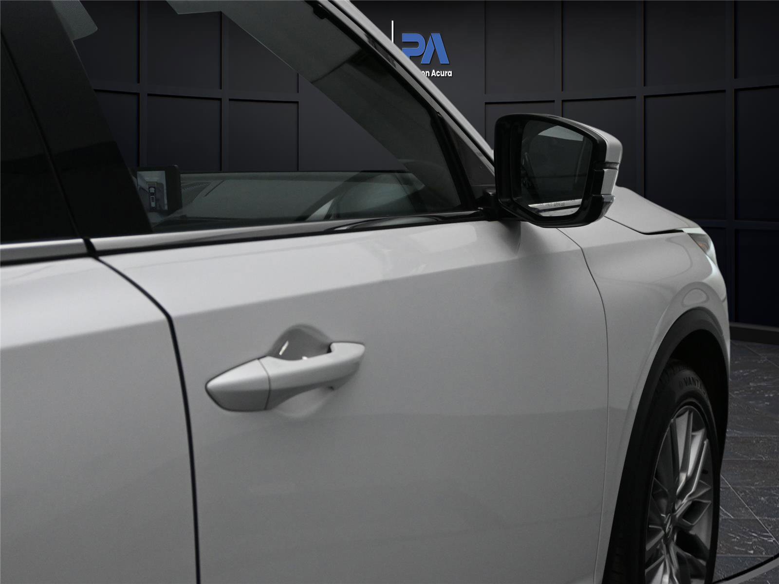 Certified 2023 Acura MDX SH-AWD w/ Advance Package image 15