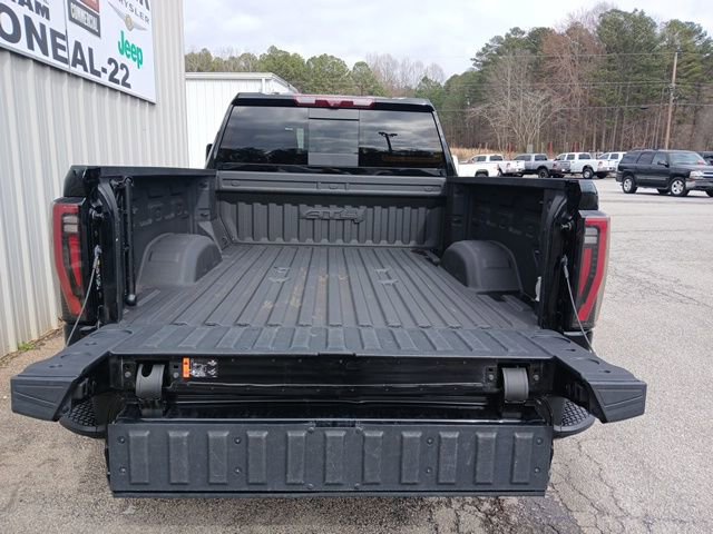 Used 2024 GMC Sierra 2500 AT4 w/ AT4 Premium Plus Package image 5