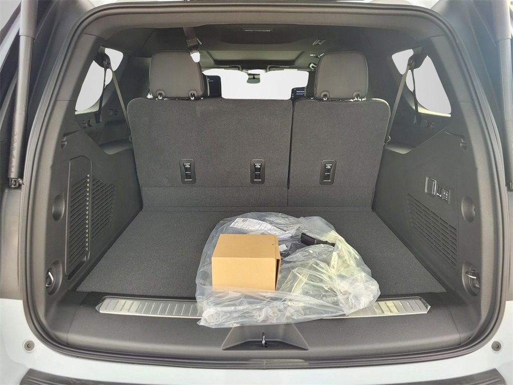 New 2026 GMC Yukon XL Denali w/ Denali Reserve Package image 7