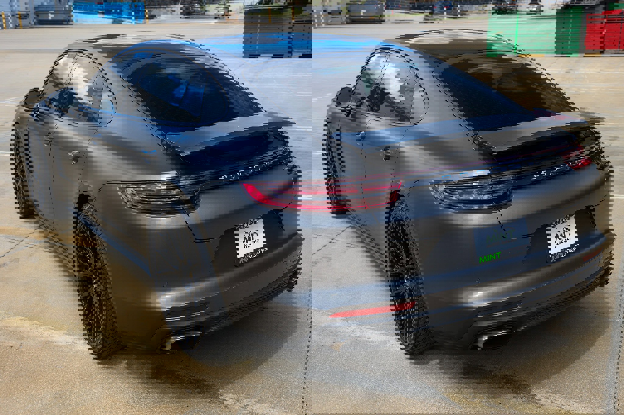 Used 2018 Porsche Panamera 4 image 10