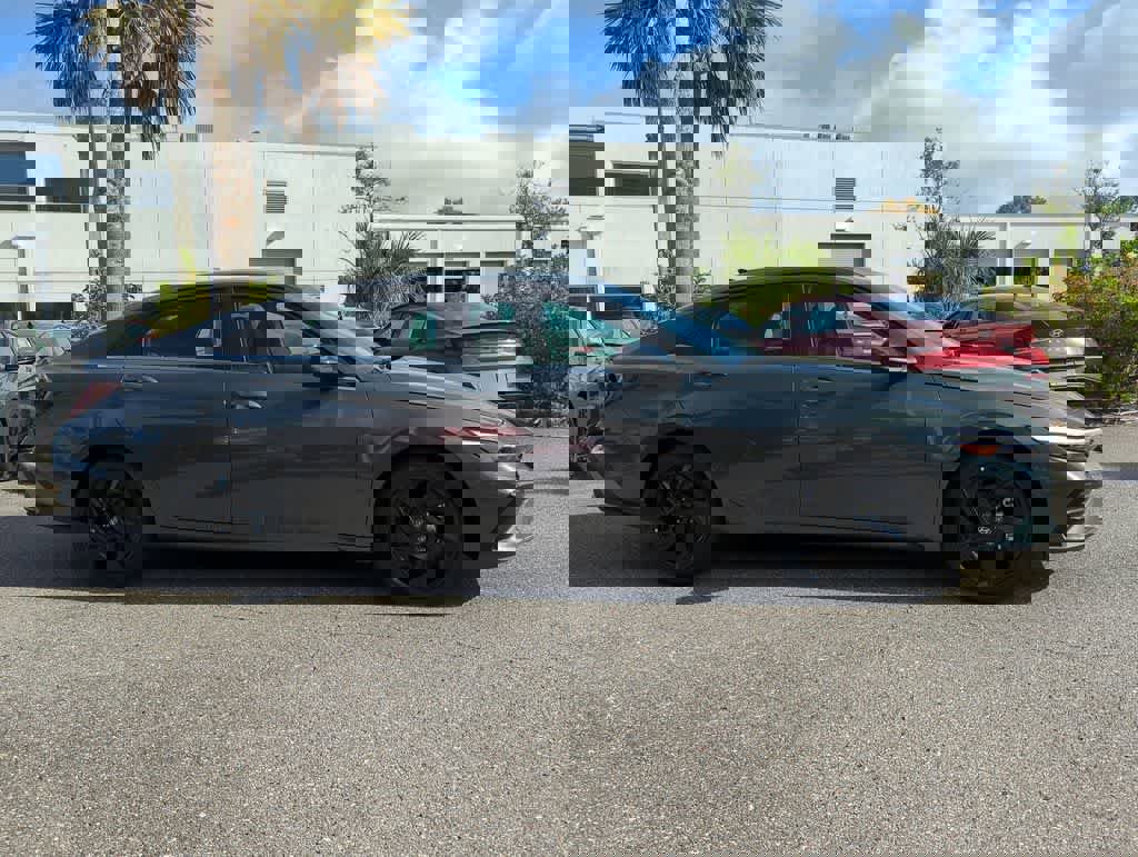 New 2026 Hyundai Elantra SEL Sport Premium FWD image 8