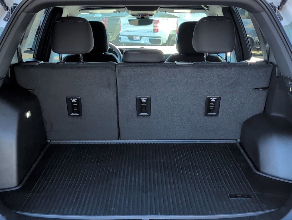 New 2026 Chevrolet Equinox LT w/ Safety and Technology Package image 5