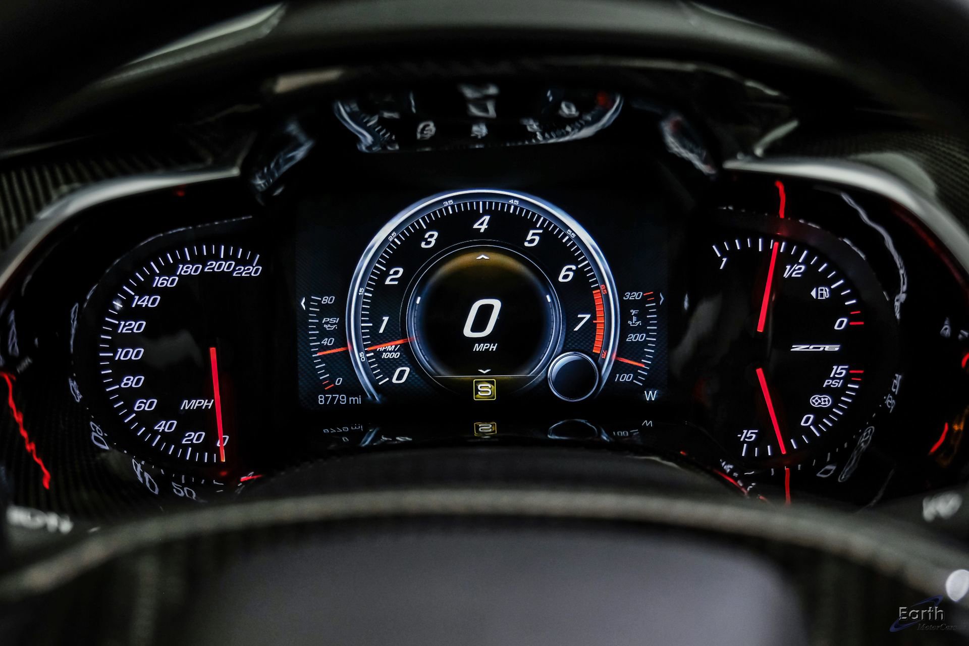 Used 2015 Chevrolet Corvette Z06 w/ 3LZ Preferred Equipment Group image 85