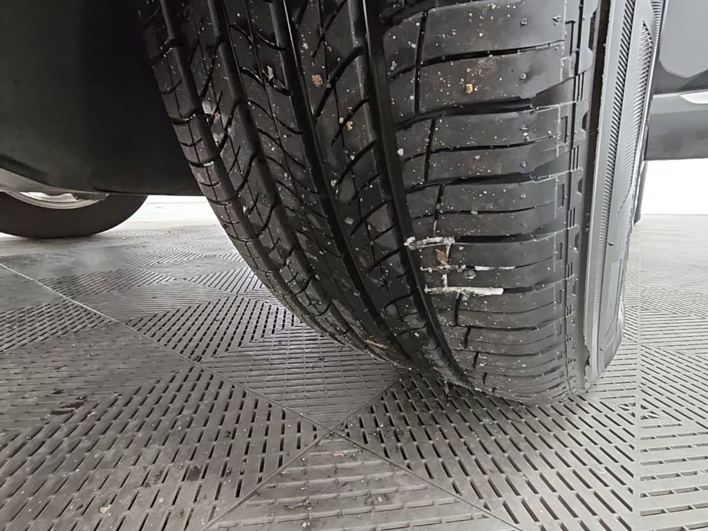 Used 2025 Honda Pilot EX-L image 46