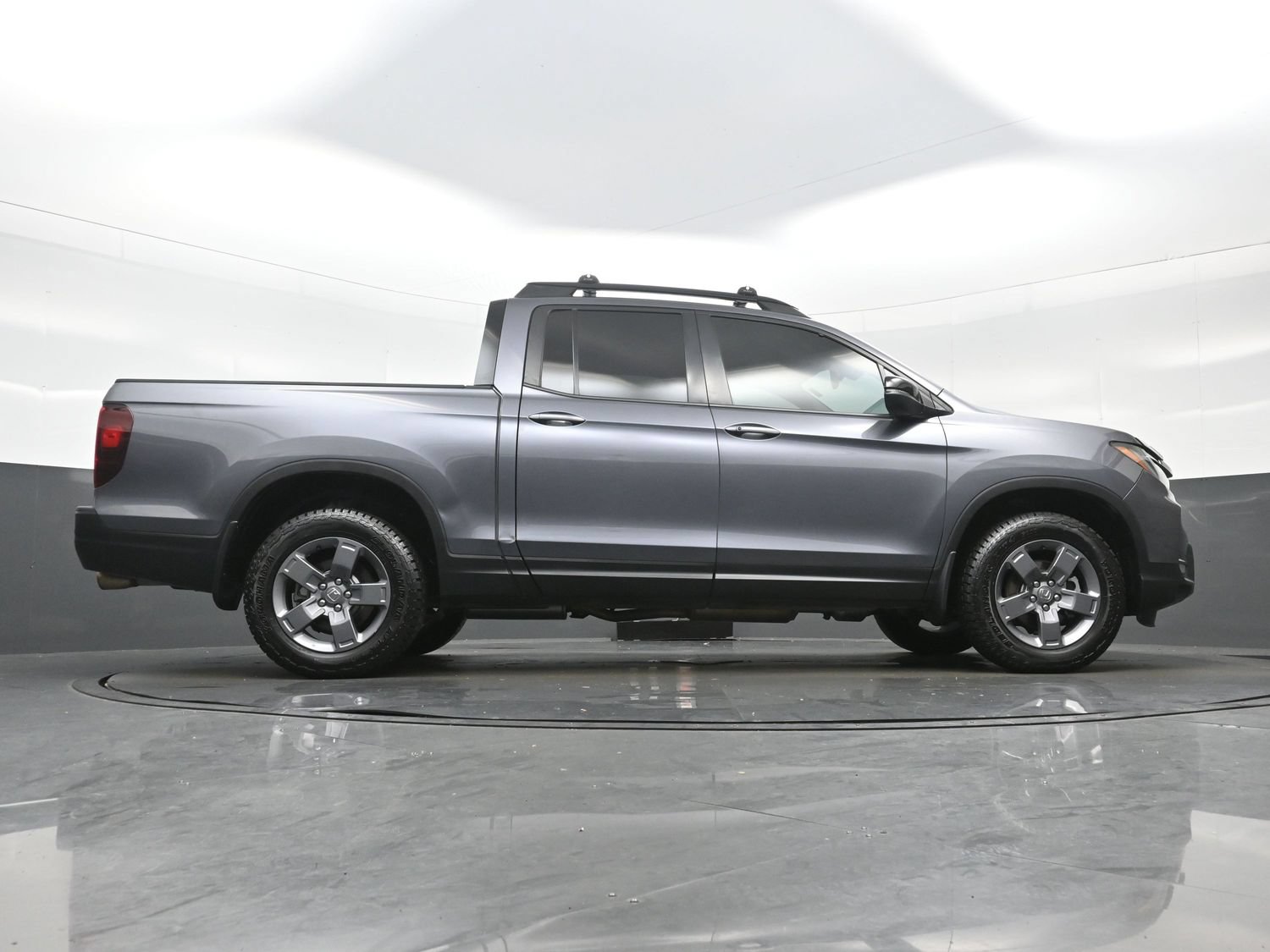 Used 2025 Honda Ridgeline TrailSport image 32