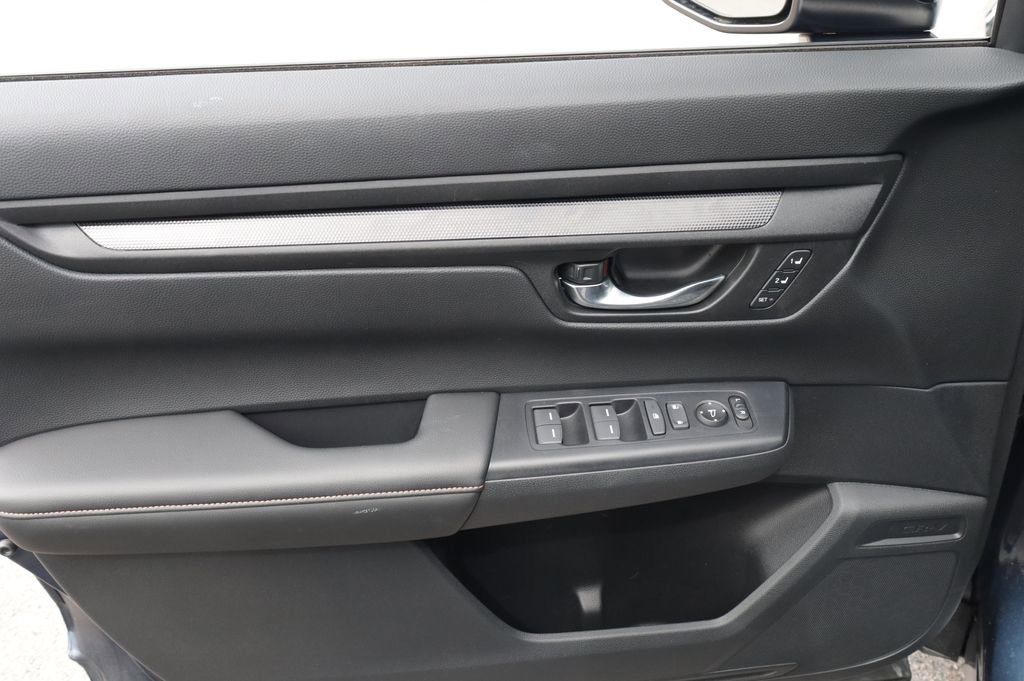 Used 2025 Honda CR-V Sport-L image 23